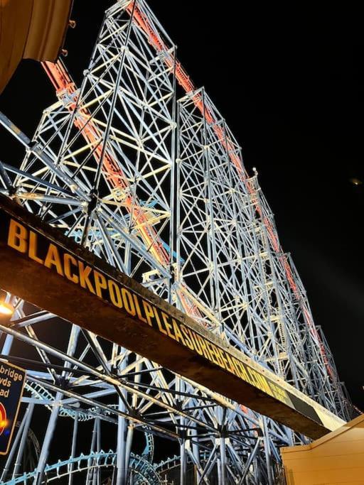Hidden Gem W/ Parking Short Walk To Pleasure Beach 블랙풀 외부 사진