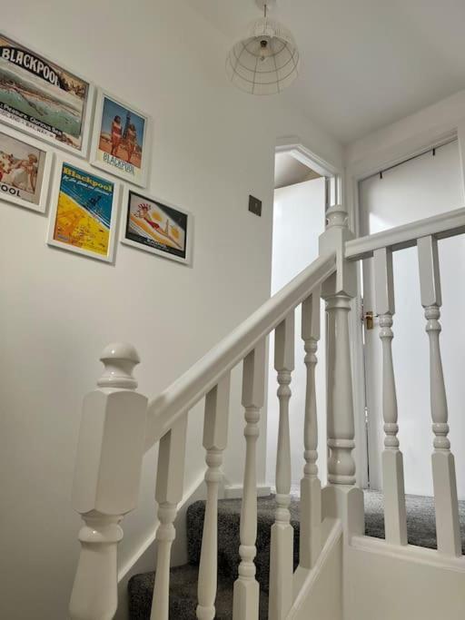 Hidden Gem W/ Parking Short Walk To Pleasure Beach 블랙풀 외부 사진